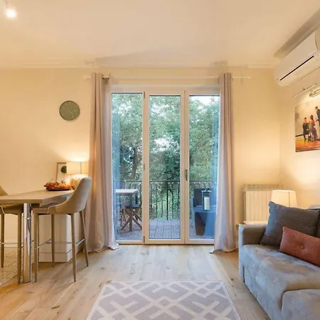 Nyaraló In With Maggiore Views *