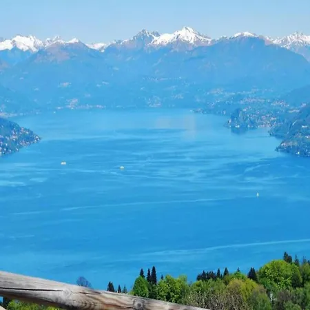 In With Maggiore Views Nyaraló Baveno