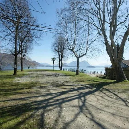 In With Maggiore Views Nyaraló Baveno