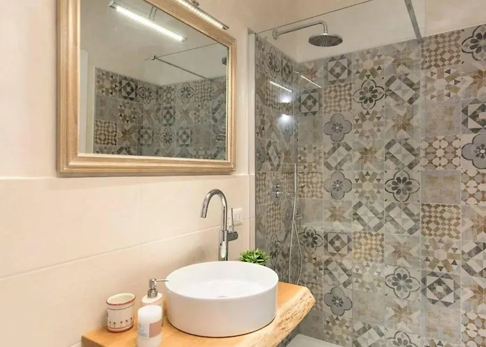 In With Maggiore Views Feriehus