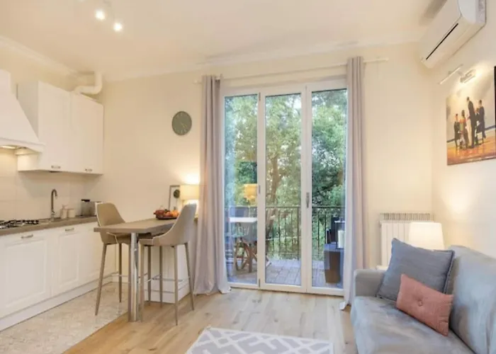 Feriehus In With Maggiore Views