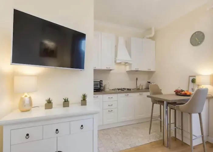 Feriehus In With Maggiore Views *