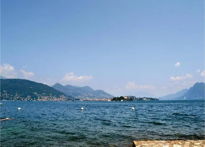 In With Maggiore Views Feriehus Baveno
