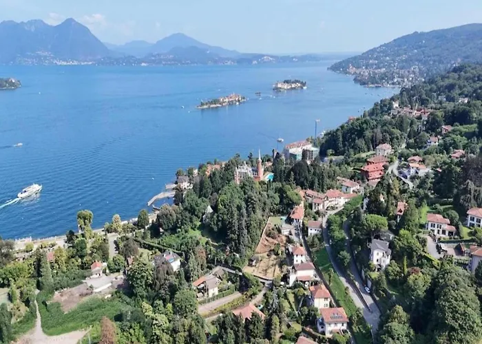 Feriehus In With Maggiore Views *